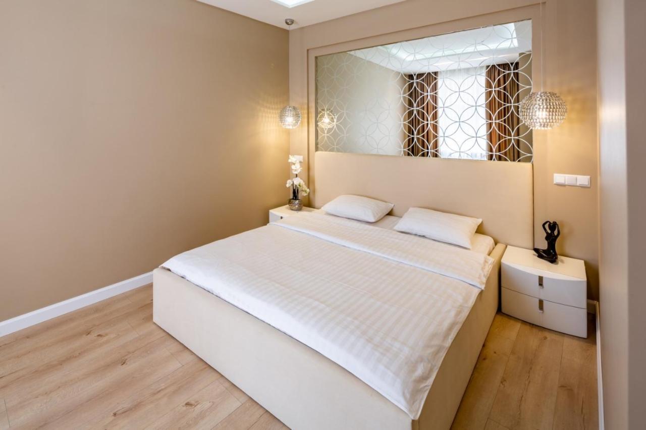 Балабана 6 Appartement Lviv Buitenkant foto