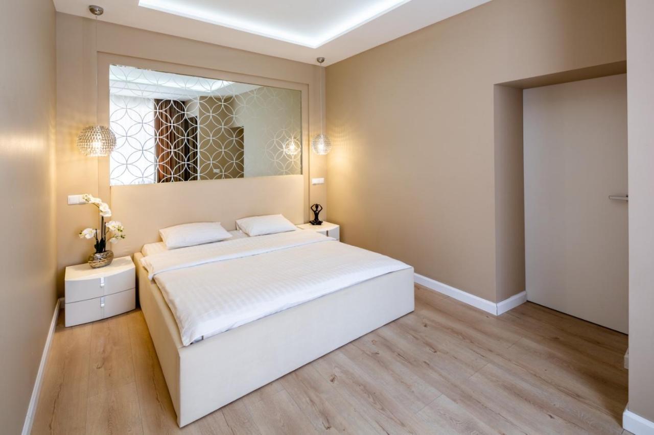 Балабана 6 Appartement Lviv Buitenkant foto